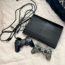 PS3 2 remotes 17games 