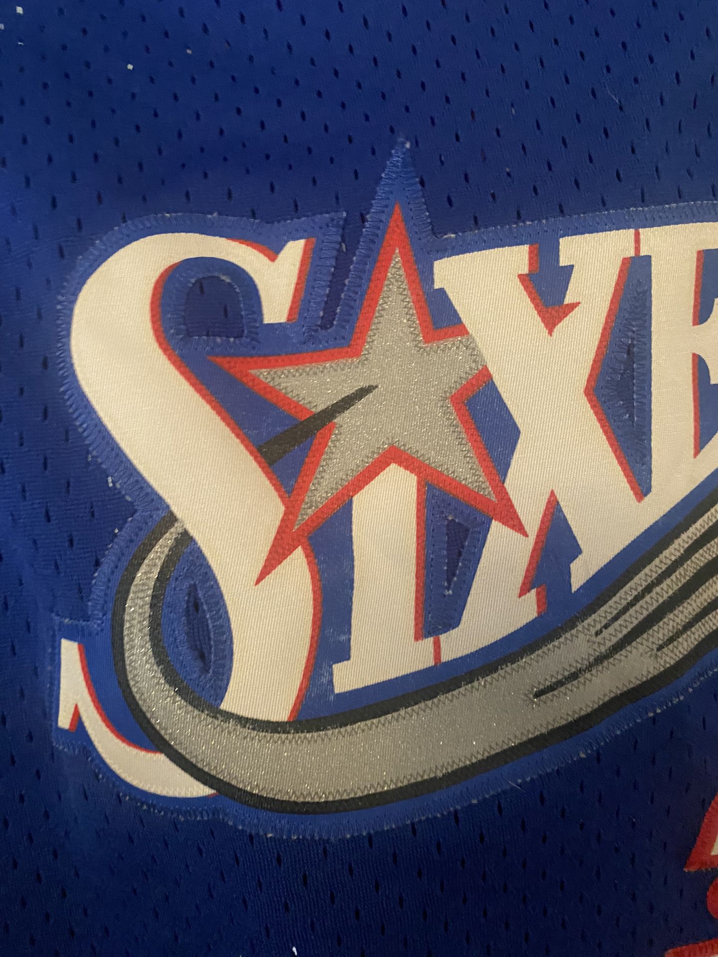 NBA Reebok Philadelphia 76ers Allen Iverson Blue Jersey Youth Size Medium  10-12 Pre-owned for Sale in Maywood, IL - OfferUp
