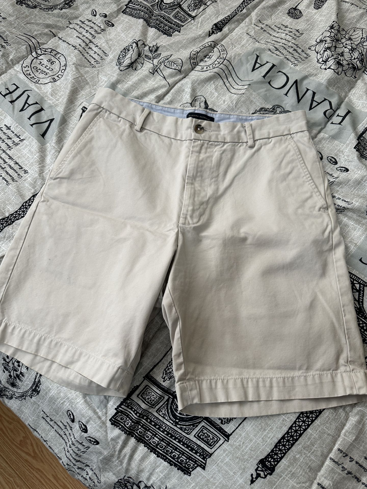Men’s Shorts Size 32
