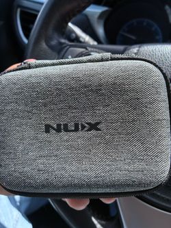 Nux B-3RC  microphone wireless charging system with case