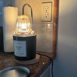 Candle Warmer Lamp (Goes For $35 On Amazon)