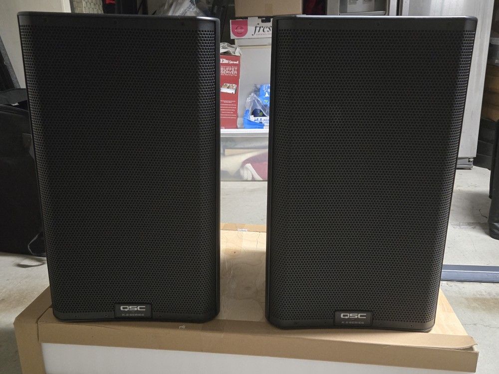 QSC K12.2 SPEAKERS