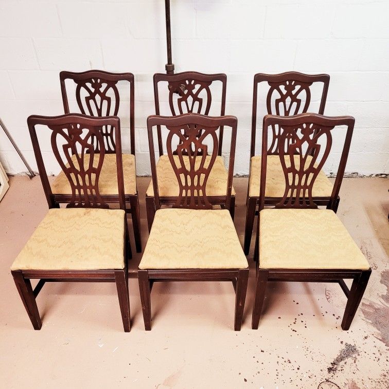 PROJECT: 1960s Mahogany Chippendale Dining Chairs, Set of 6