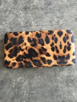 Cheeta wallet hard