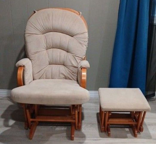 Rocking Chair With Mini Bench