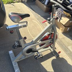 Sunny Indoor Cycling Stationary Cycle Training Exercise Bike 22lb Flywheel