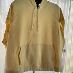 3 Woman’s Sweater vest And 1 Hoodie 4xL