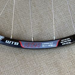 WTB SX24 DISC WITH QUANDO HUB AND DISC 26" FRONT WHEEL