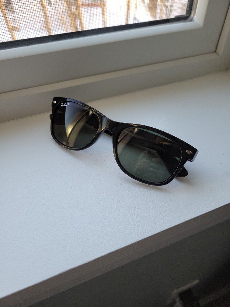 Raybans Wayfarers Sunglasses Polarized