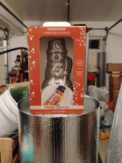 Snowman Bundt Cake Pan
