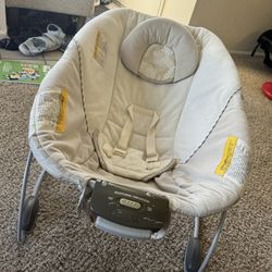 Soothing Vibration Rocking Baby Chair 