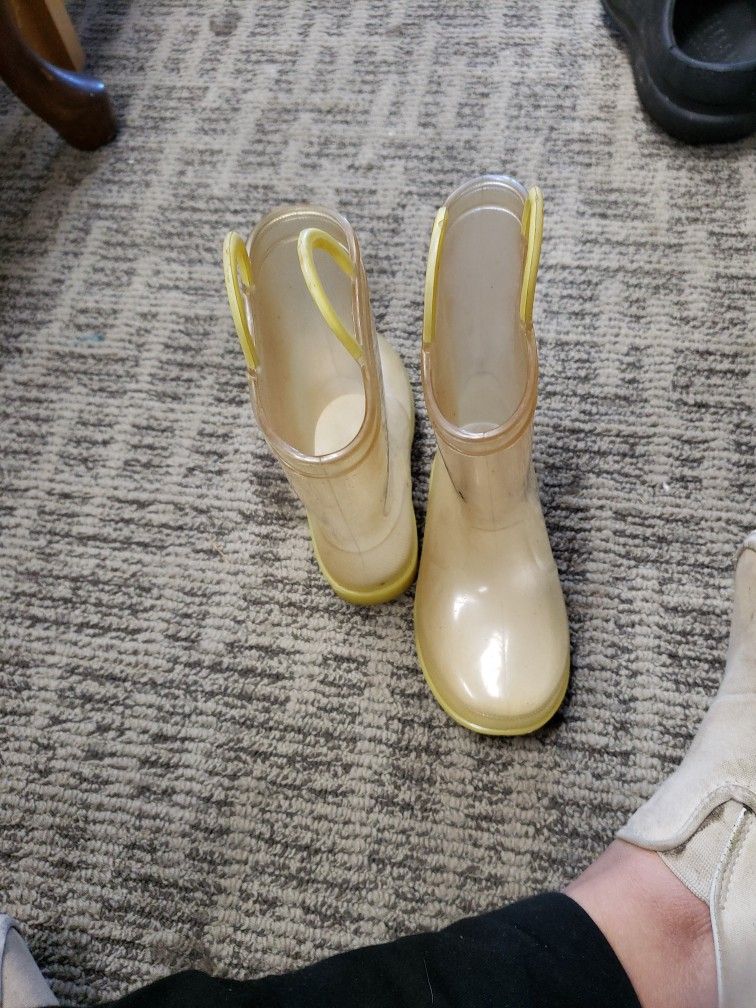 Size 7 8 Girls Boots