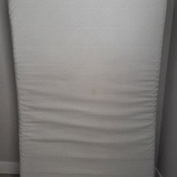IKEA Queen Size Memory Foam mattress, medium firm/white
