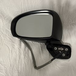 2011 Toyota Prius Driver Side (LH) Mirror Assembly