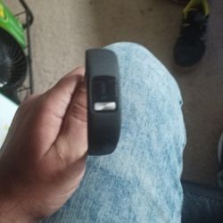 Fit Bit Vivo 4