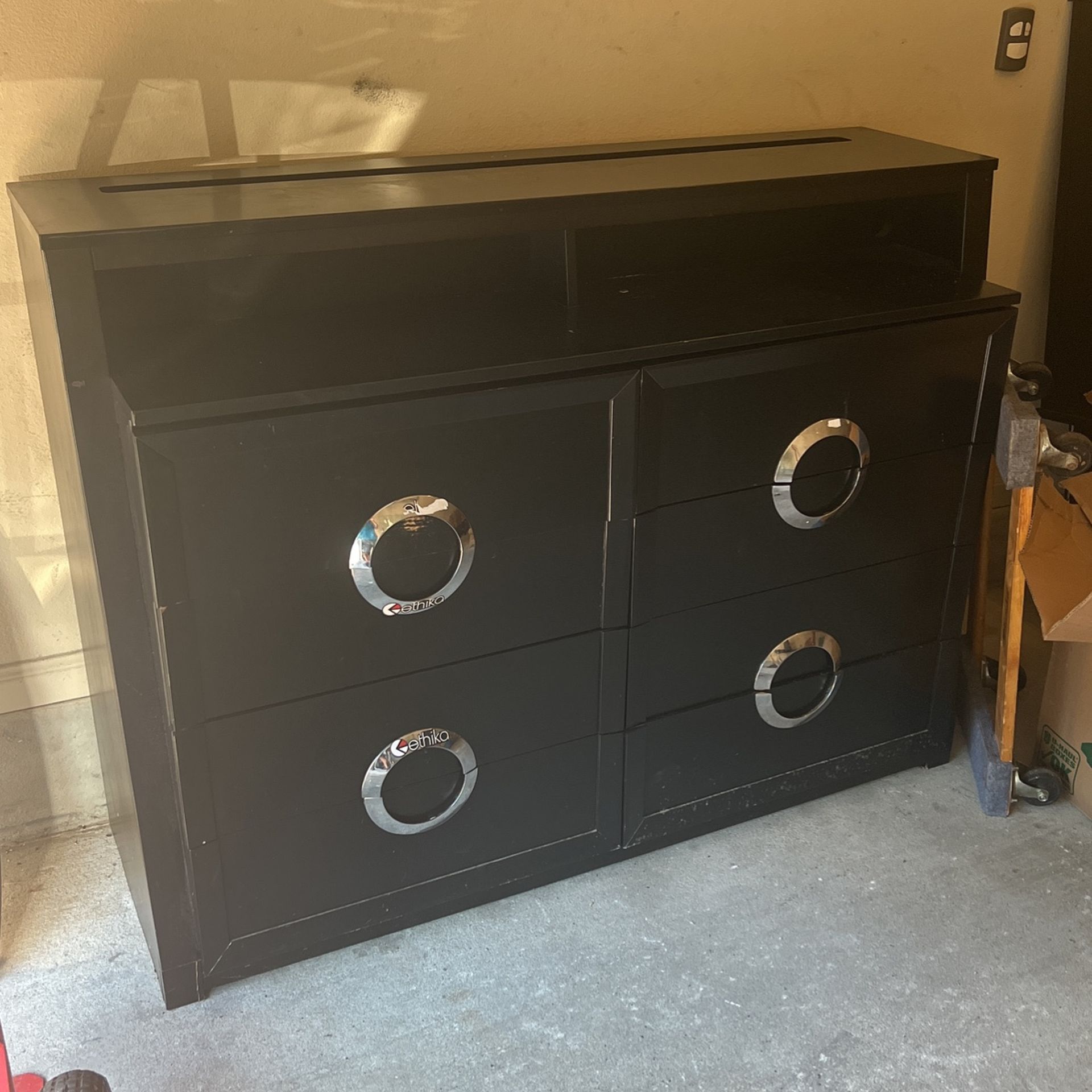 Dresser With Mirror And Tv Stand