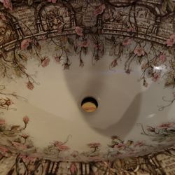 (Tale Of Sleeping Beauty) Lavatory Briar Rose Design Mint Condition. 