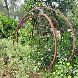 Garden art metal ring