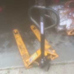 Go Use Pallet Jack