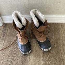 Sorrel Winter Boots Size 40 Caribou Fleece-trimmed 