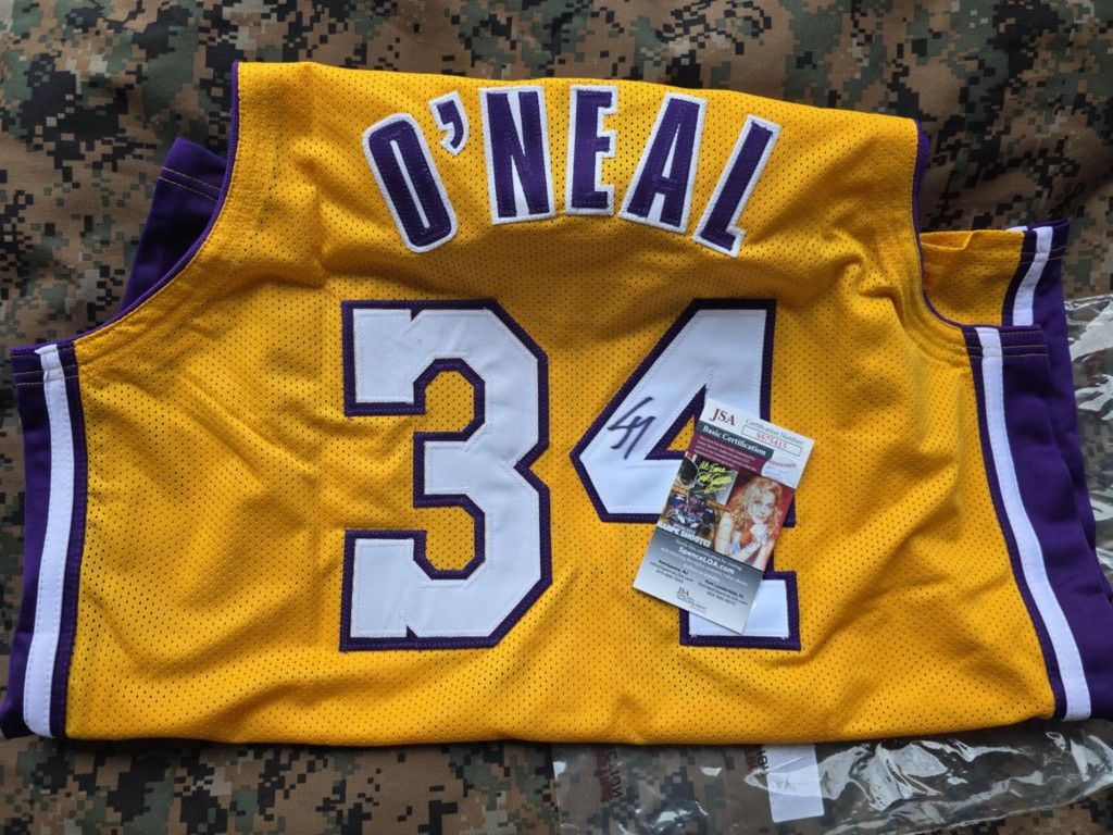 Lakers autographed Jersey