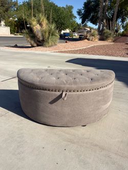 Gray Tufted Storage Bench Ottoman (Delivery Available 🚚)