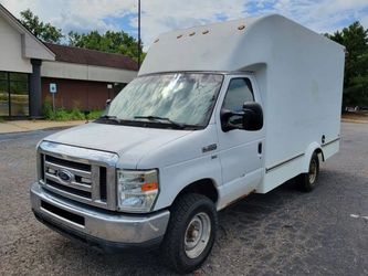 2012 Ford E350 Super Duty Cutaway