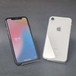 iPhone XR Unlocked Mint Condition 