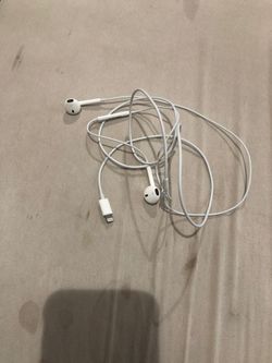 Apple iPhone X headphones