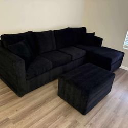 Brand New Black Sectionals With Free Ottoman 