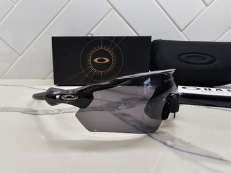 NEW Oakley Radar EV Path Sunglasses with Prizm Lens 009208