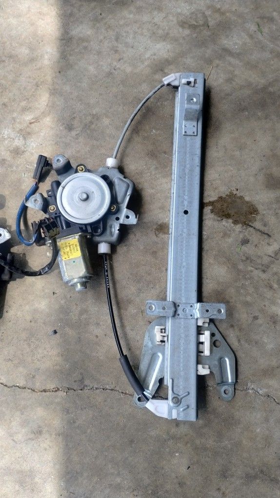 Nissan Xterra Rear Window Regulator