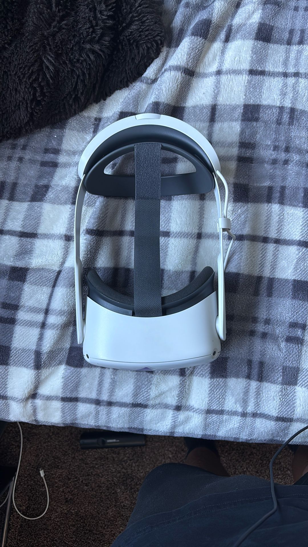 Oculus Quest 2 With Additional Battery Pack