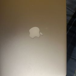 MacBook Pro Retina 15.4-inch (2015) - Core i7 - 16GB