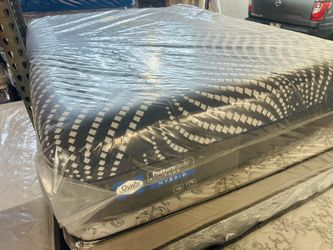 Sealy Plus High Point Hybrid Full Mattress 