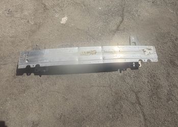 2019 2020 2021 2022 2023 2034 Audi Q8 E-Tron Front Bumper Reinforcement OEM 4KE807109