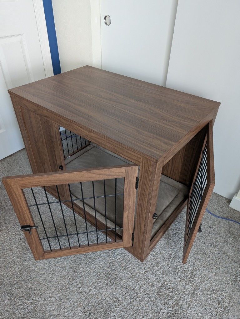 Wooden Dog Crate/Kennel