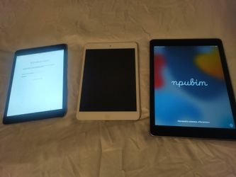 3 Apple iPads - $100 For All - In New Cosmetic Condition 