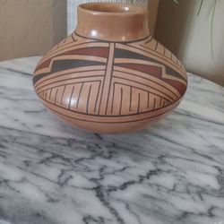 $15 Mata Ortiz Mexican Clay Art Pottery 6.5"x 4.25" Small Chip Shown in Last Picture 