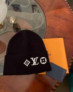 Louis Vuitton Headline Beanie Black And White