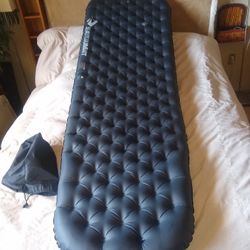 Camping Pad Insulated LW Sea To Summit Ether Light XT Extreme Sleep Mat Backpacking Hiking REI Big Agnes Nemo Exped Thermarest MSR Osprey Gregory Tent