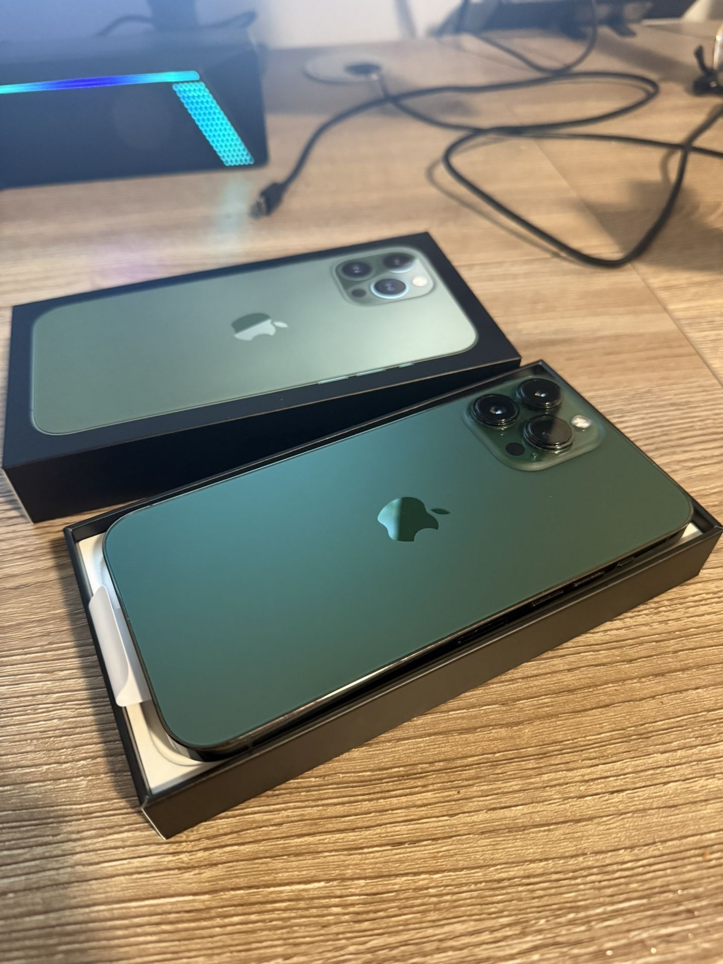 Carrier unlocked - iPhone 13 Pro Max 128 GB Alpine Green