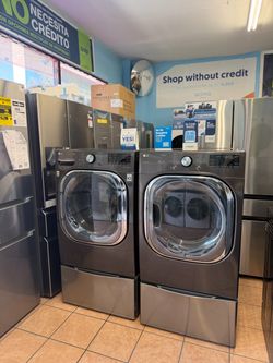 LG Washer and Dryer with Pedestal 29" Wide