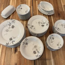 Noritake Rosamor China Set