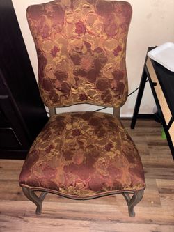 2 beautiful chairs