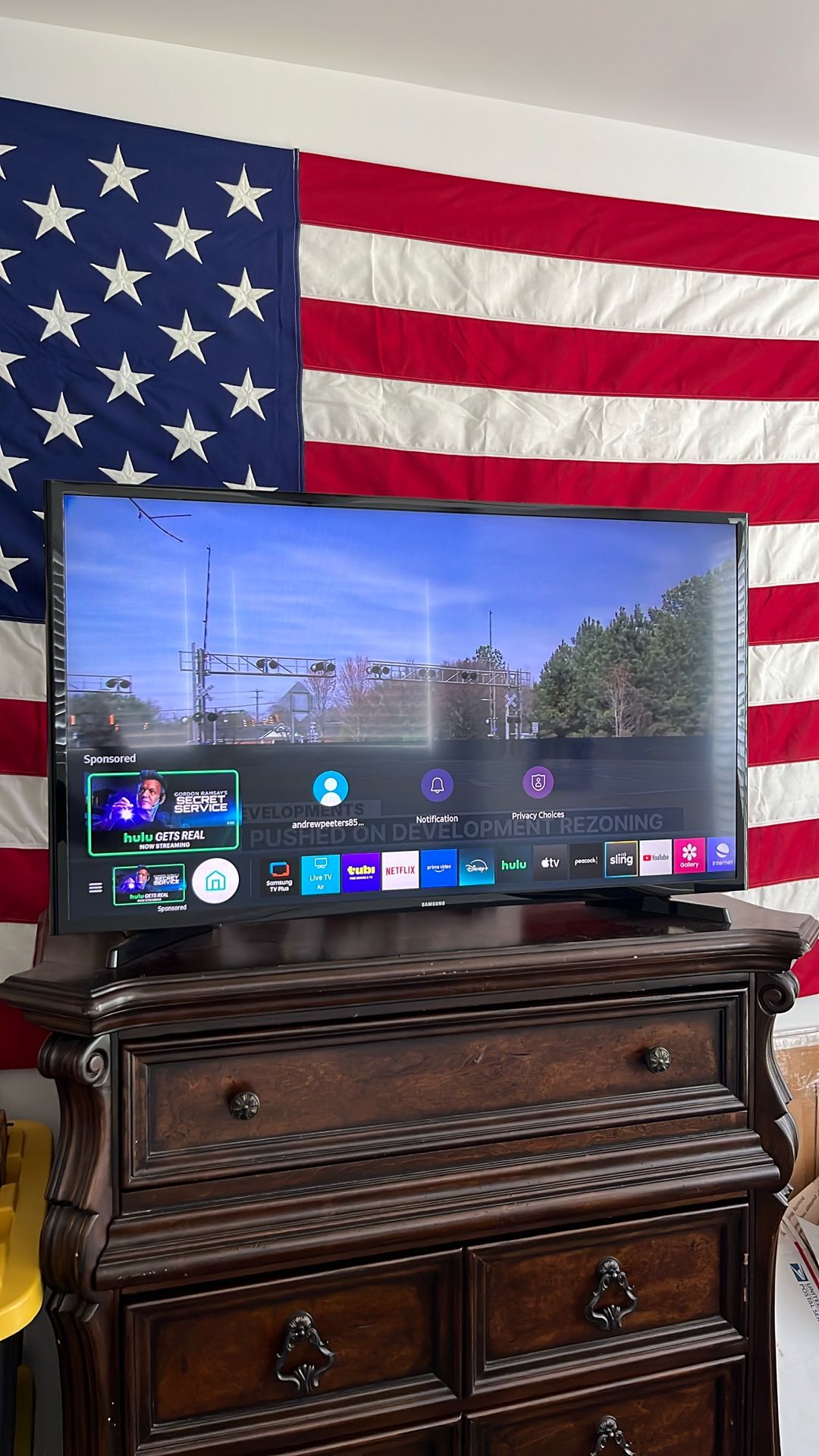40” Samsung Smart TV