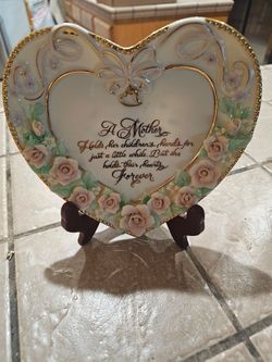 Heart-Shaped Porcelain Mother's Sentiment Plate
