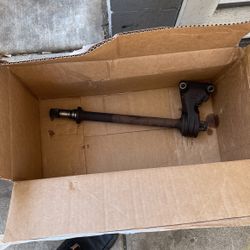 2005 Mazda intermediate shaft  As Is 