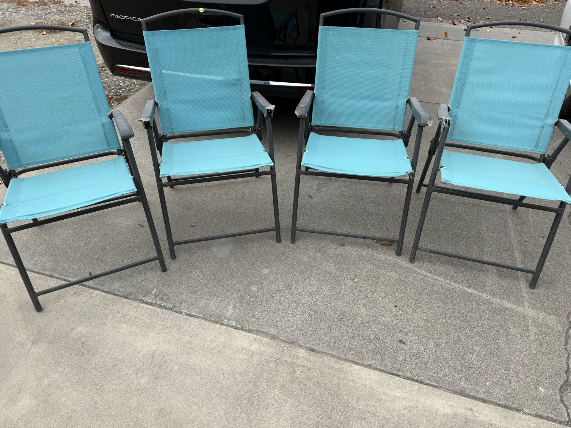 4 Outdoor Patio Chairs