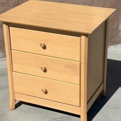 MCM 3 drawer wood small nightstand/table /dresser chest